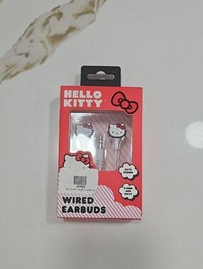 Hello Kitty Pink & White Wired Earbuds with Character Buds